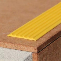 Накладки противоскользящие 38x12000x5 мм Макси ТУ 2530-003-88668243-2016