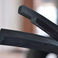 Резиновые уплотнительные прямоугольные шнуры 40x30 мм