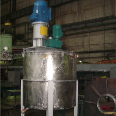 Смеситель с двумя мешалками для лакокрасочной промышленности 10 мм Емкости